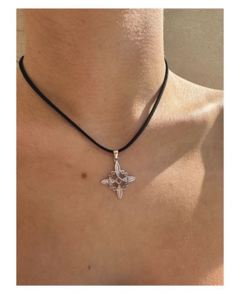 Colgante Nudo de Bruja...